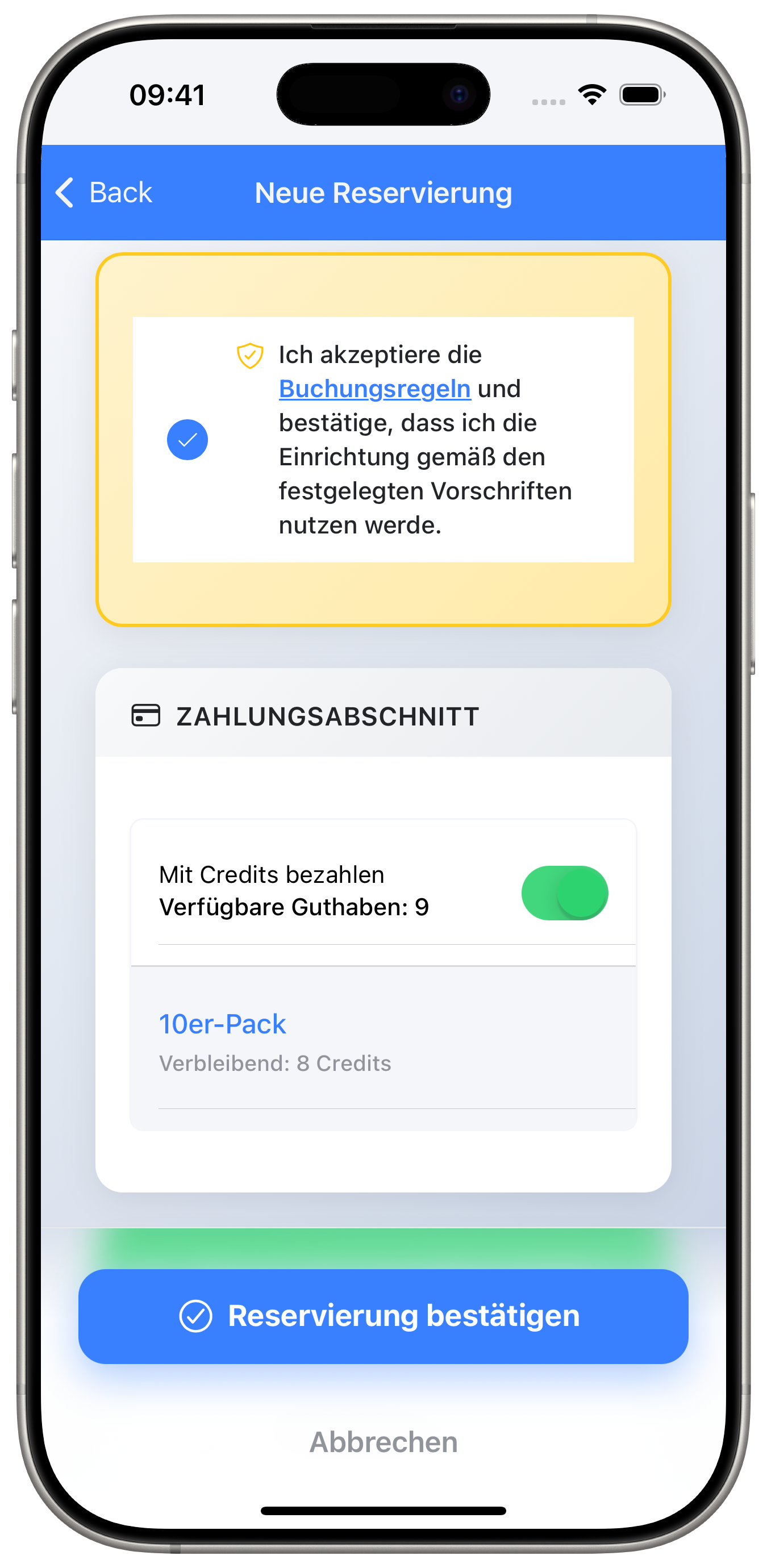 Nutze deinen Gutschein oder bezahle mit Karte.